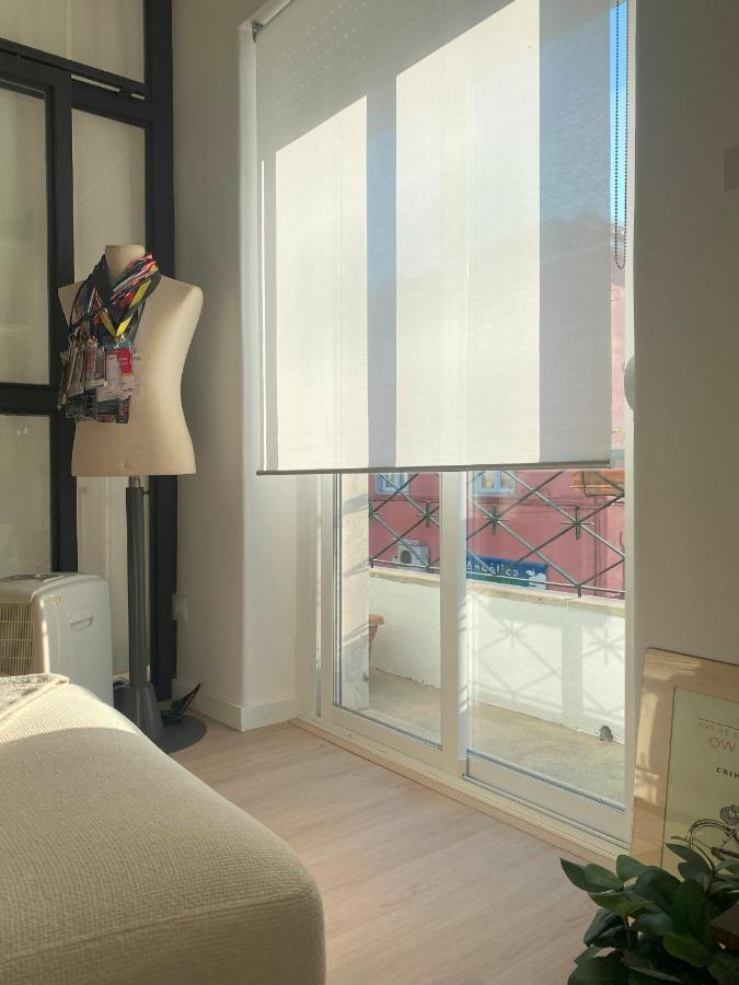 Lisbon, Renovated T2 Apartment Portas De Benfica Amadora Exterior photo